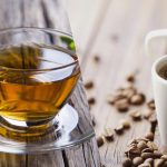 Vědci poradili, zda je lepší začít ráno čajem nebo kávou. Vědci poradili, zda je lepší začít ráno čajem nebo kávou.